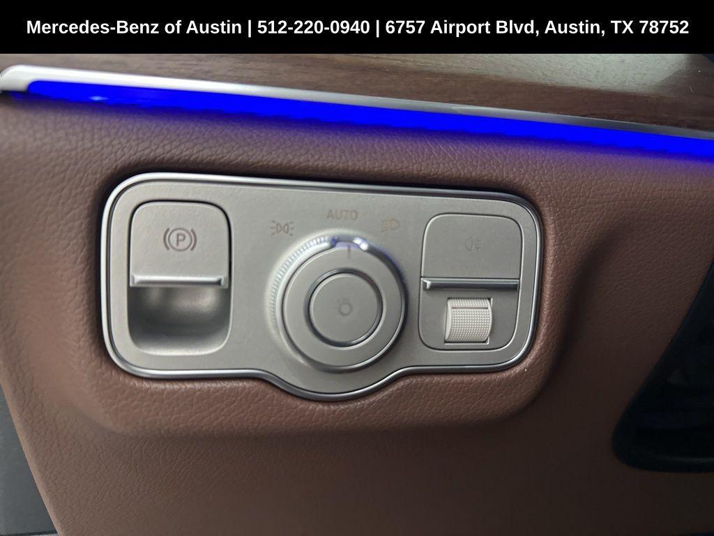 new 2025 Mercedes-Benz GLS 450 car, priced at $92,705