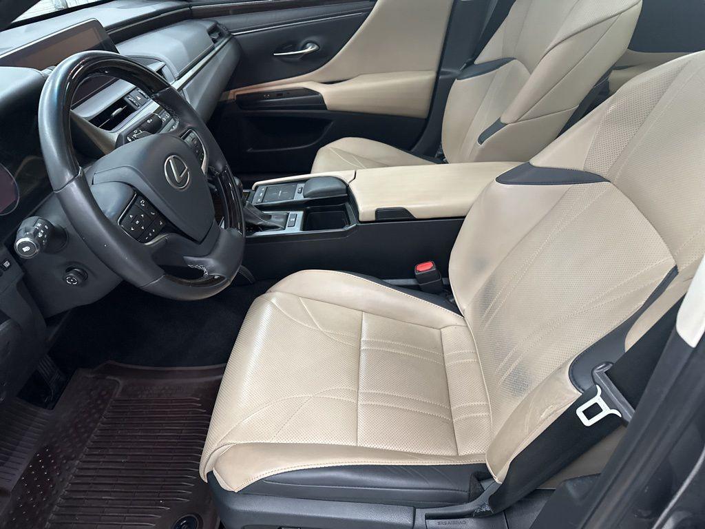 used 2019 Lexus ES 350 car, priced at $28,900