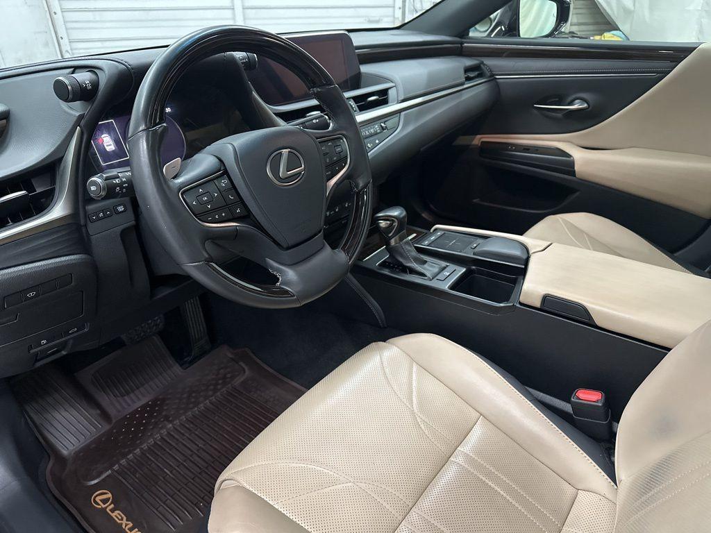 used 2019 Lexus ES 350 car, priced at $28,900