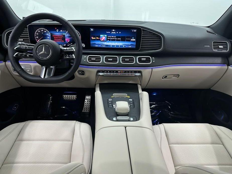 new 2025 Mercedes-Benz GLS 450 car, priced at $99,230