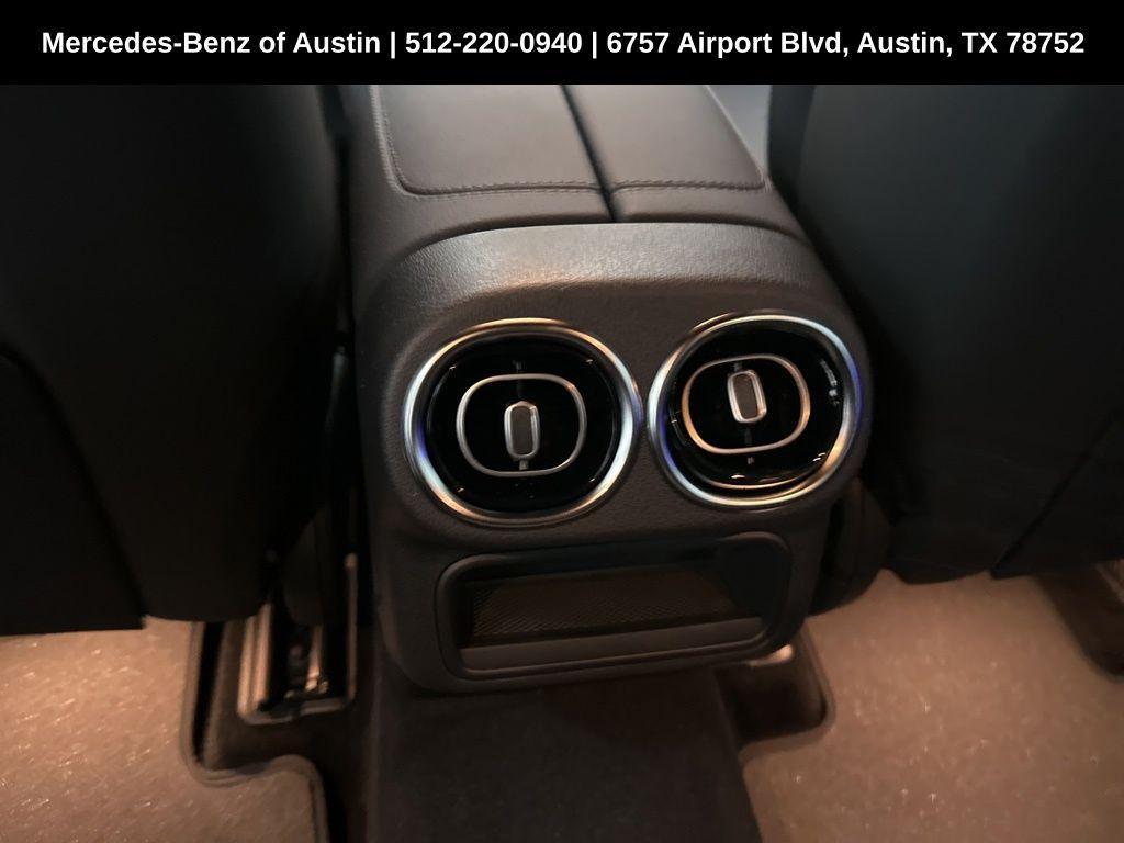 new 2025 Mercedes-Benz GLC 300 car, priced at $59,060