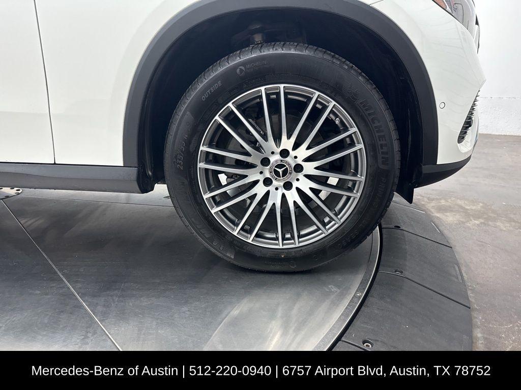 used 2025 Mercedes-Benz GLC 300 car, priced at $42,900