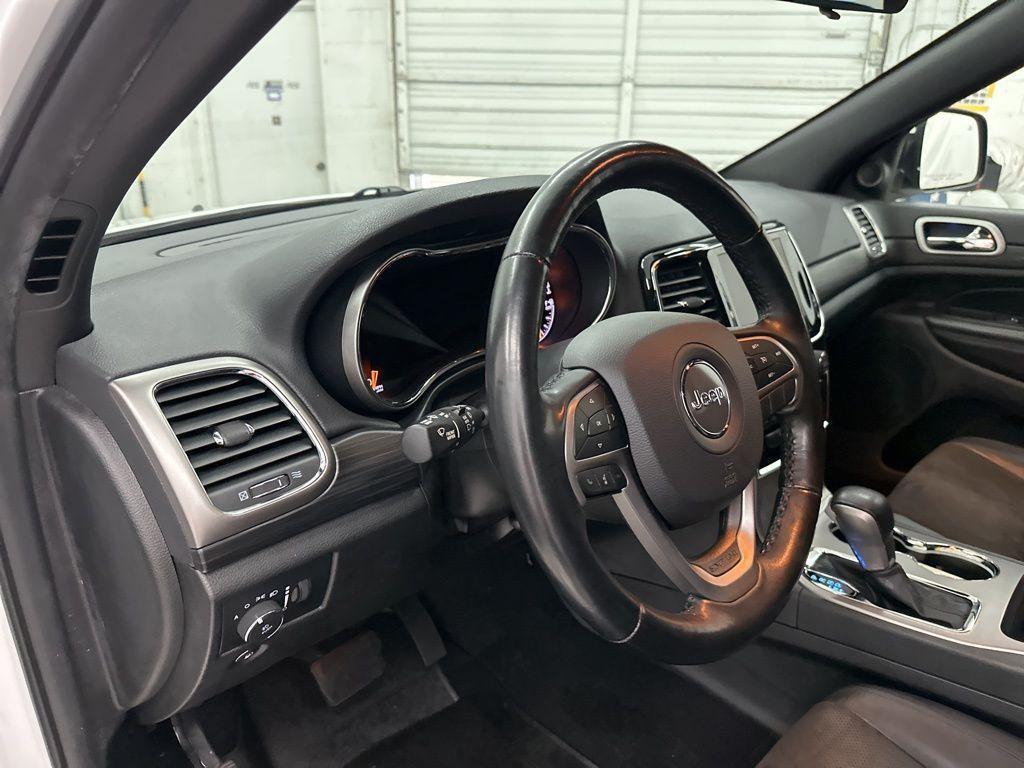 used 2021 Jeep Grand Cherokee car, priced at $24,775