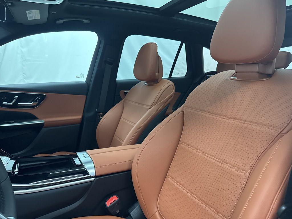 new 2026 Mercedes-Benz GLC 300 car, priced at $53,685