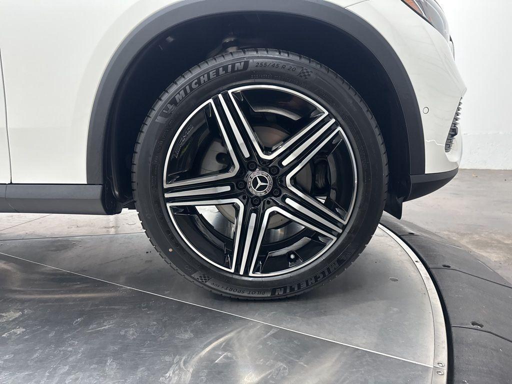 new 2026 Mercedes-Benz GLC 300 car, priced at $53,685