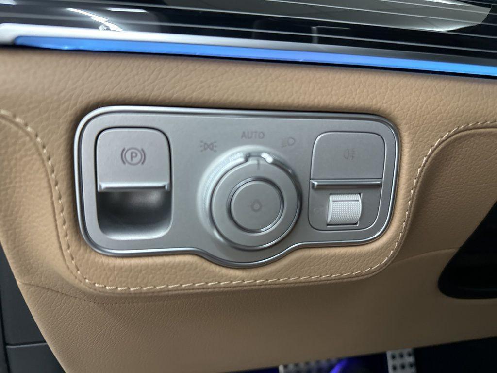 new 2026 Mercedes-Benz GLS 580 car, priced at $124,770