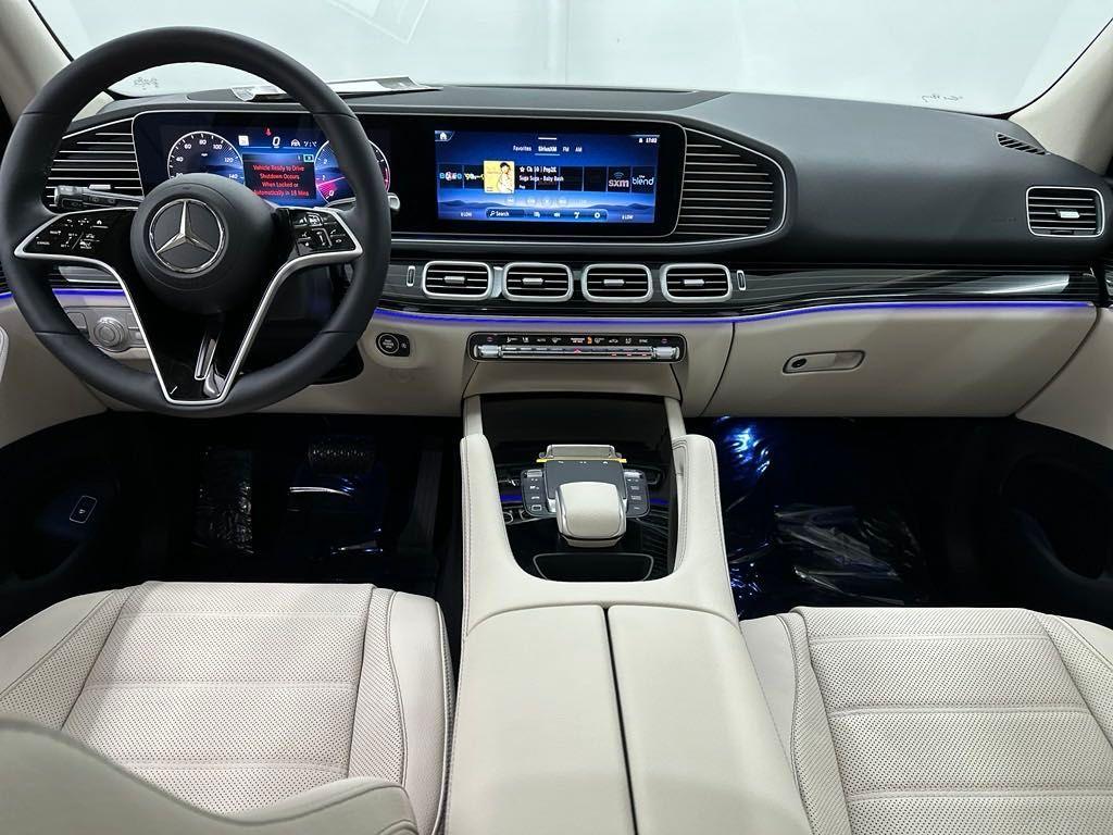 new 2025 Mercedes-Benz GLE 450 car, priced at $88,030