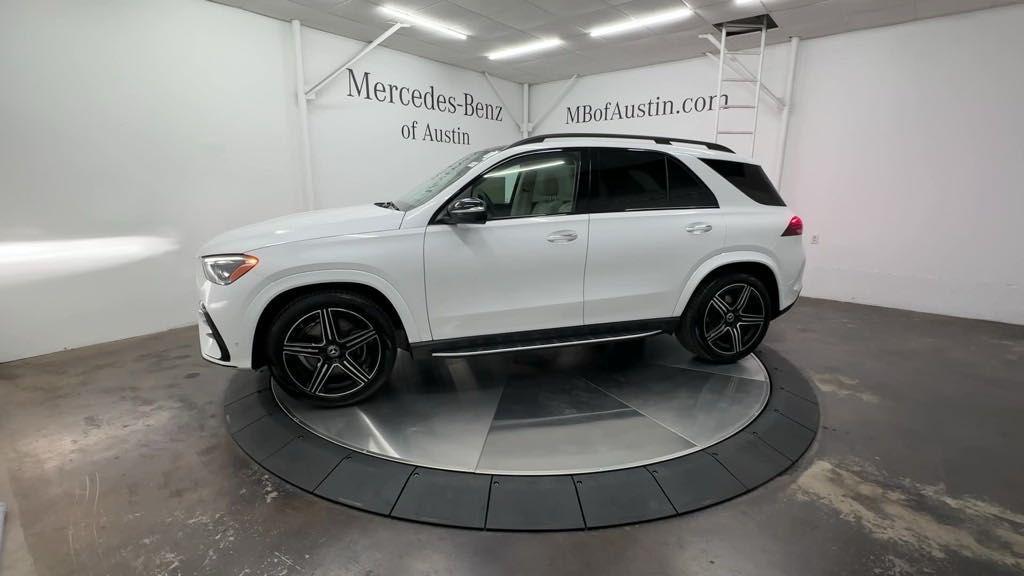 new 2025 Mercedes-Benz GLE 450 car, priced at $88,030