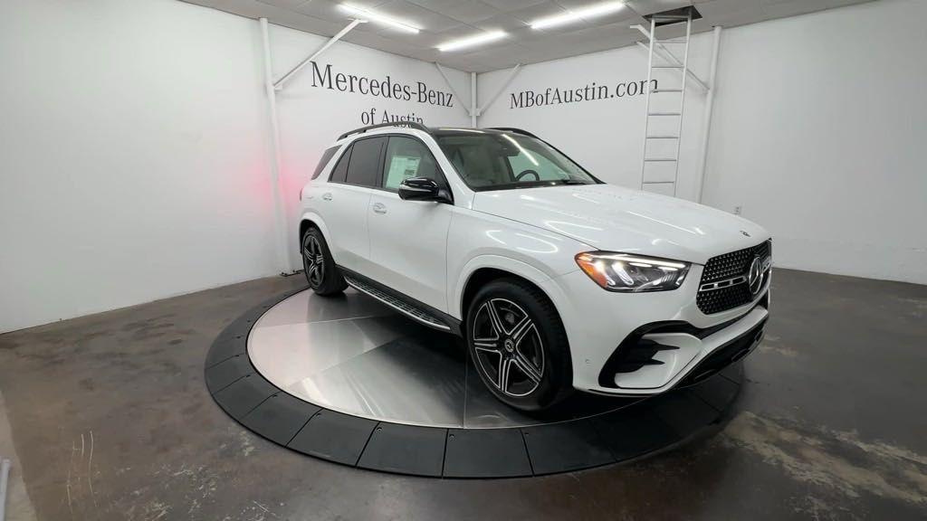 new 2025 Mercedes-Benz GLE 450 car, priced at $88,030