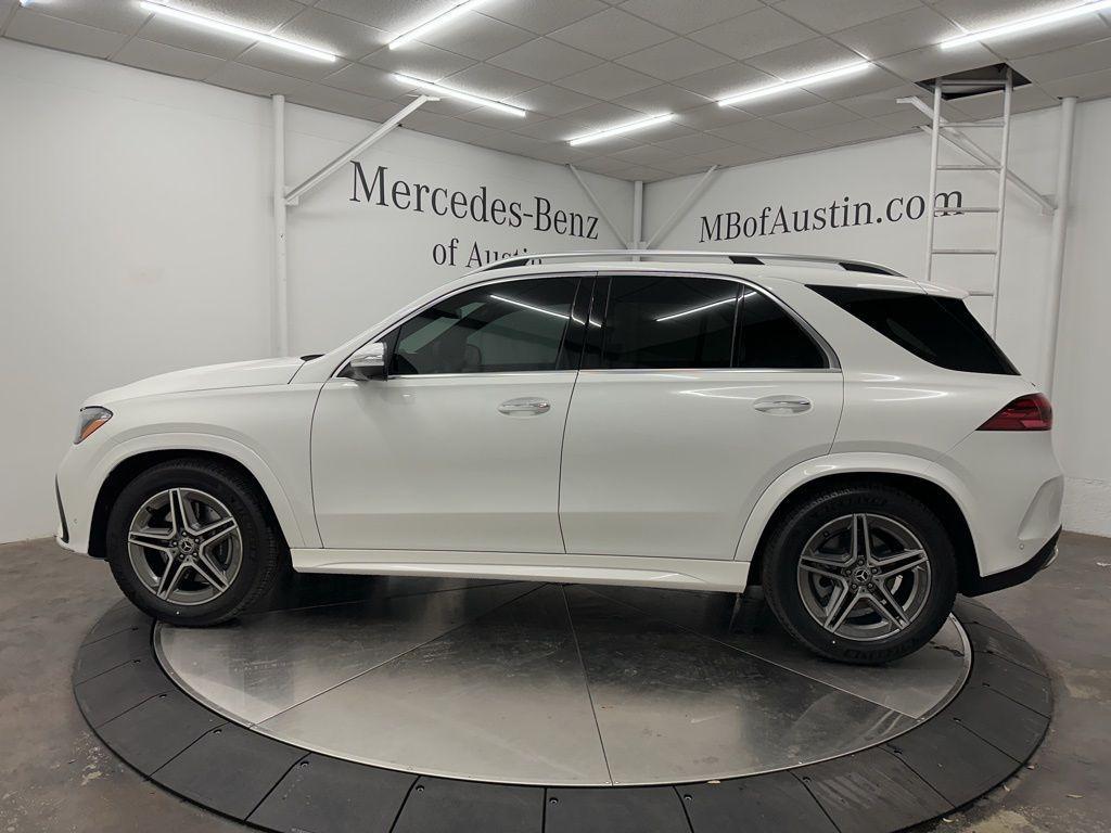 new 2025 Mercedes-Benz GLE 580 car, priced at $90,545