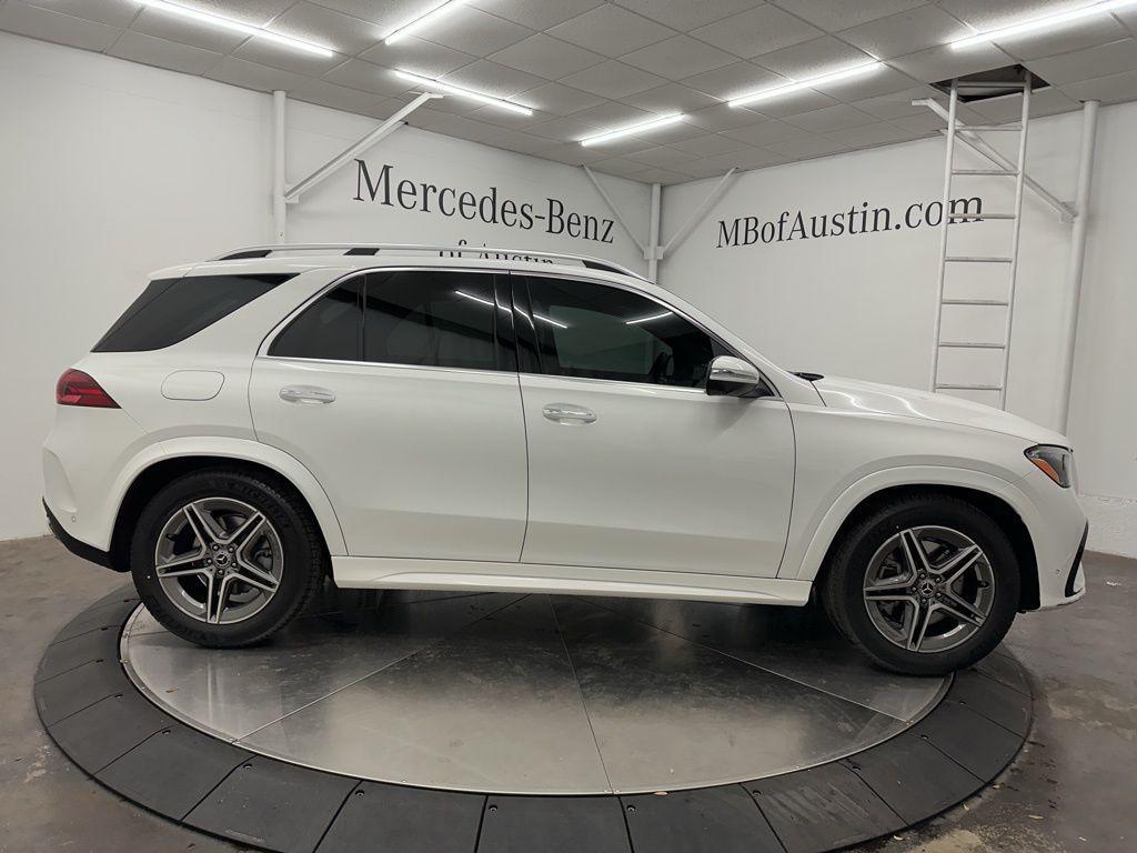 new 2025 Mercedes-Benz GLE 580 car, priced at $90,545