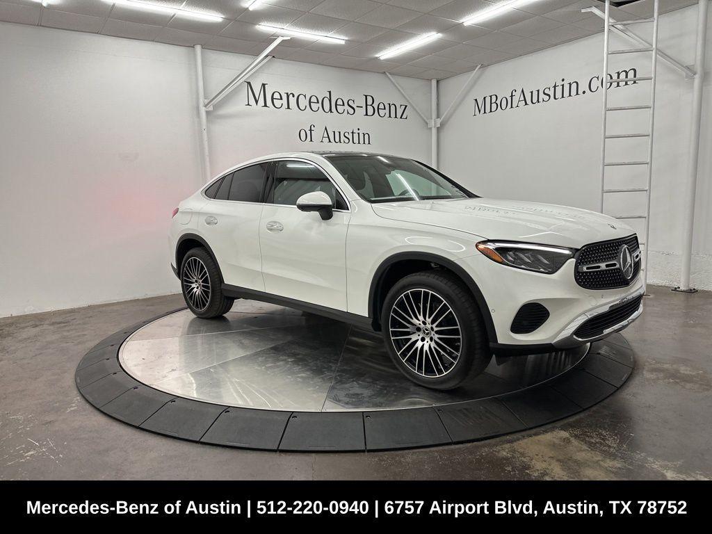 new 2025 Mercedes-Benz GLC 300 car, priced at $62,575