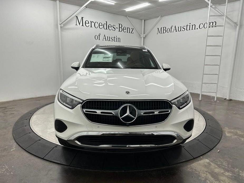 new 2025 Mercedes-Benz GLC 300 car, priced at $59,595