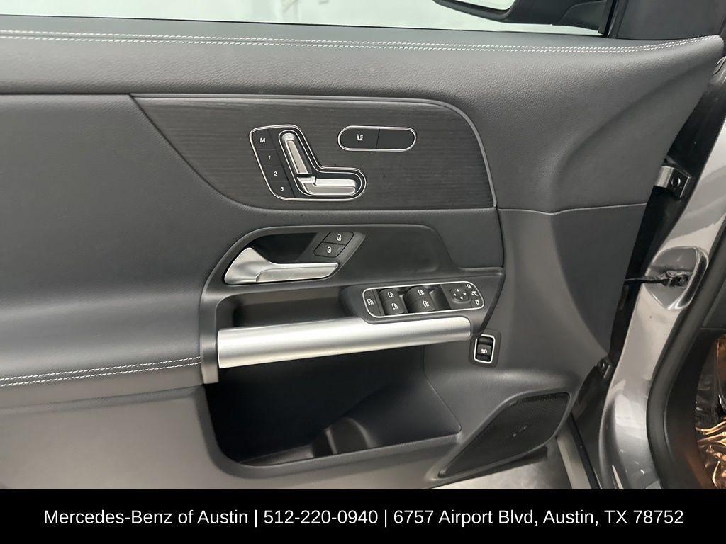 used 2025 Mercedes-Benz GLA 250 car, priced at $37,500