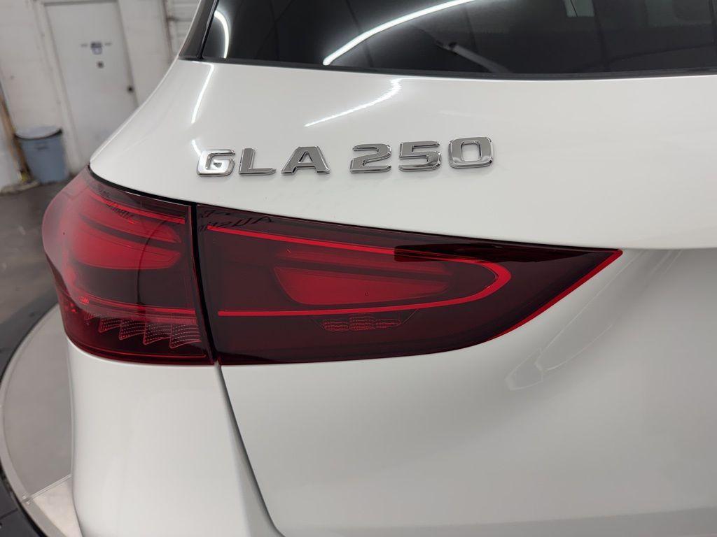 new 2026 Mercedes-Benz GLA 250 car, priced at $47,515