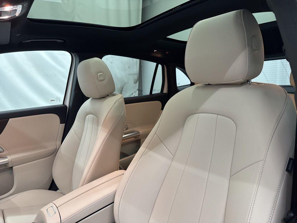 new 2026 Mercedes-Benz GLA 250 car, priced at $47,515