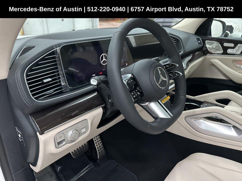 new 2025 Mercedes-Benz GLS 450 car, priced at $97,245