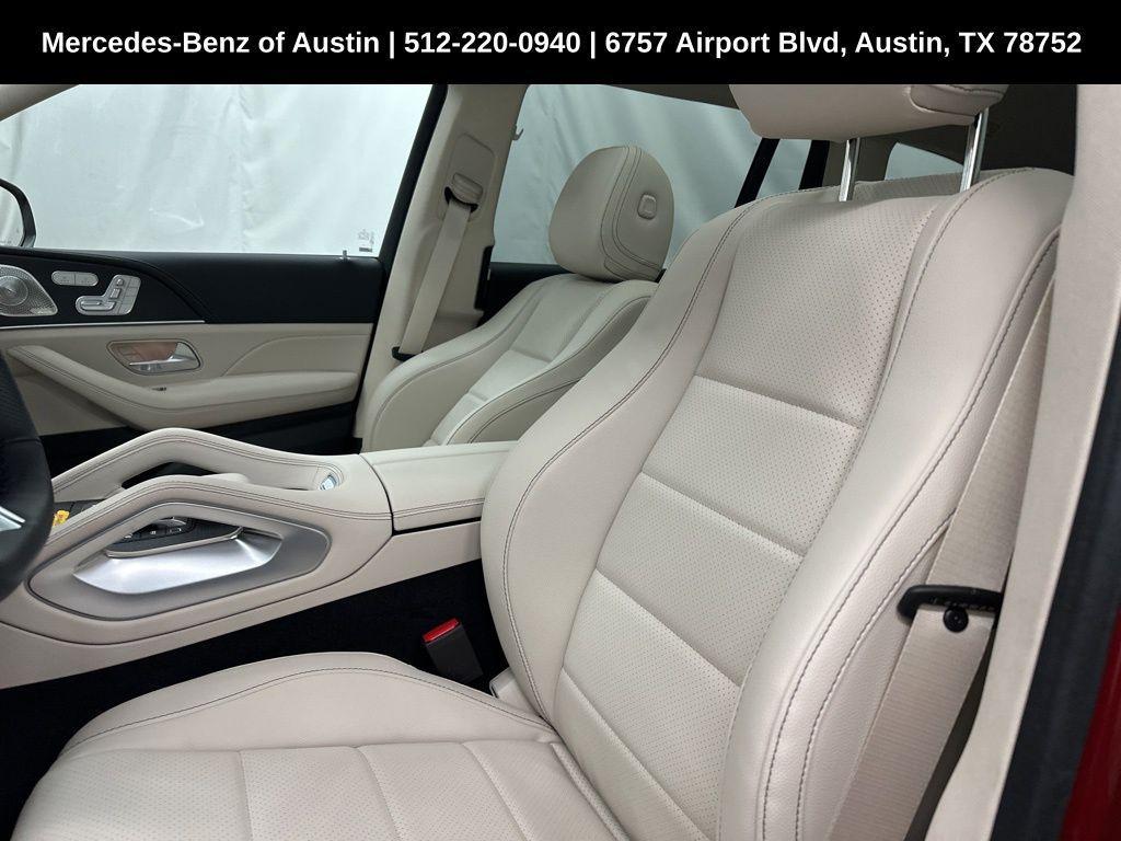 new 2025 Mercedes-Benz GLS 450 car, priced at $102,055