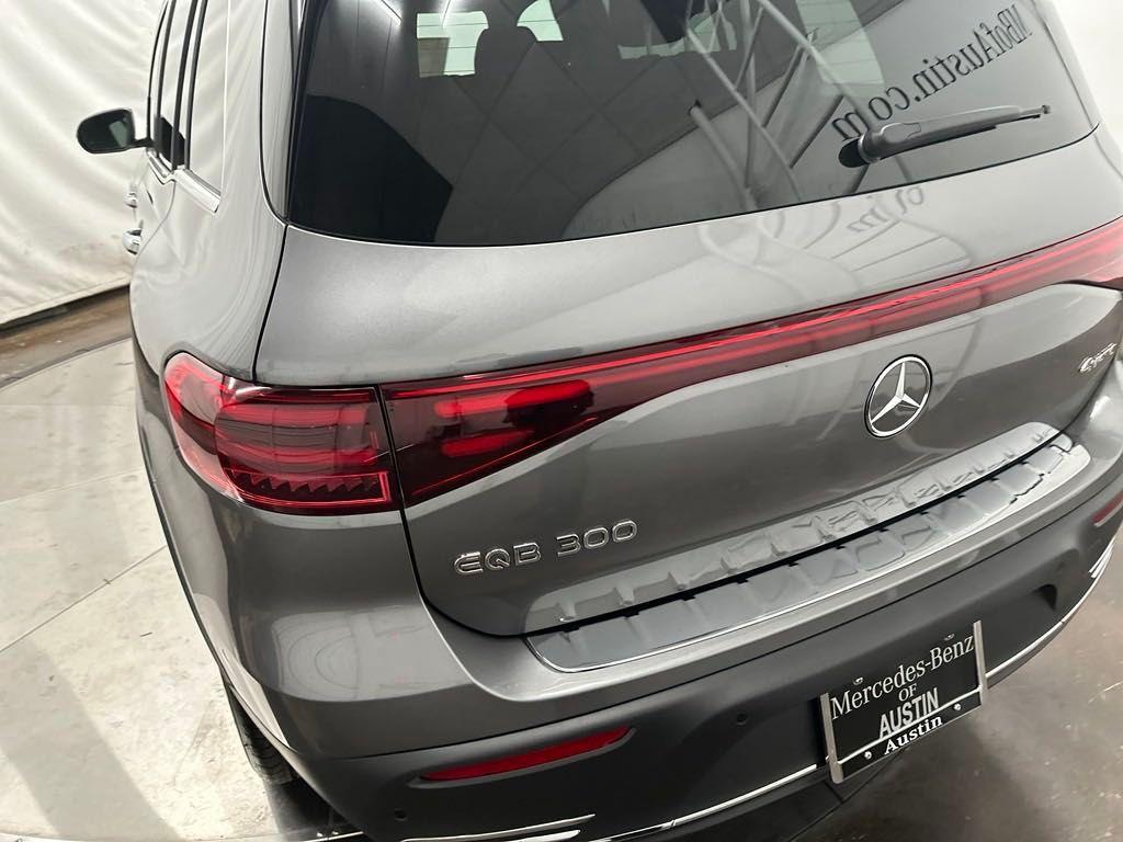 new 2024 Mercedes-Benz EQB 300 car, priced at $64,275