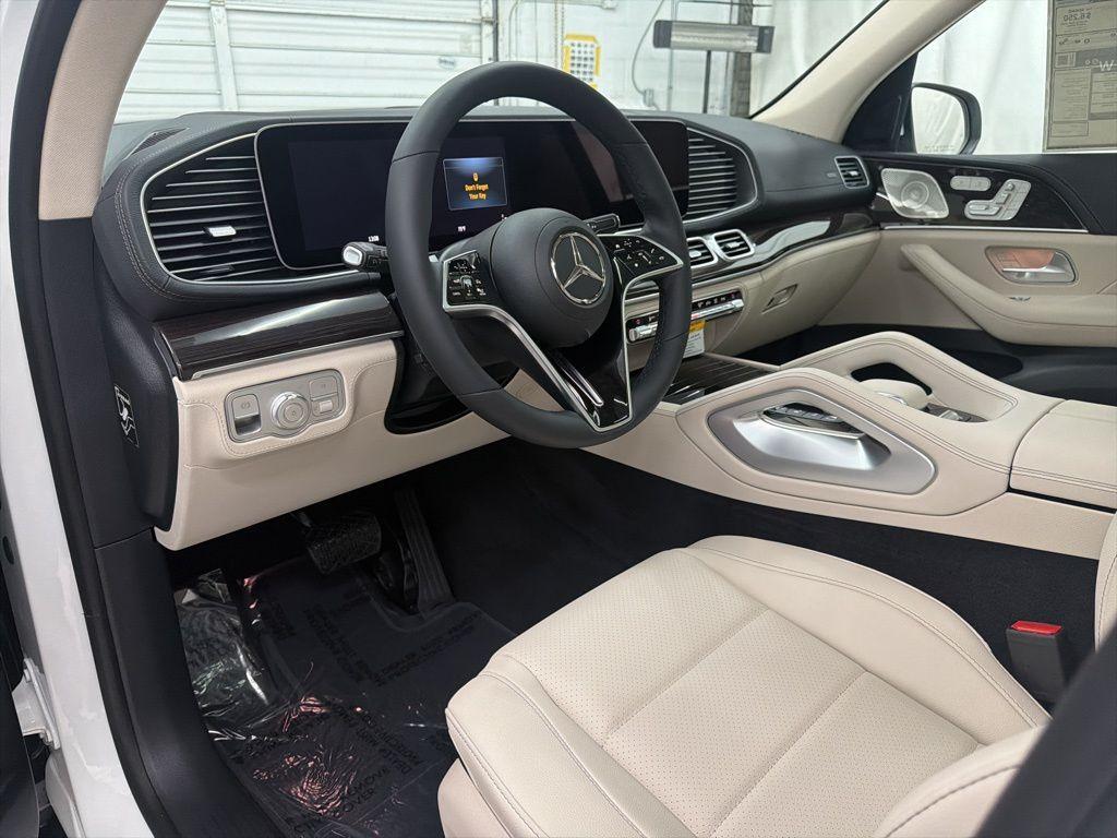 new 2026 Mercedes-Benz GLS 450 car, priced at $93,620