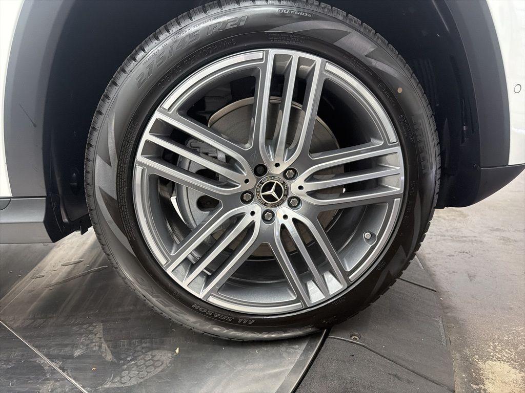 new 2026 Mercedes-Benz GLS 450 car, priced at $93,620