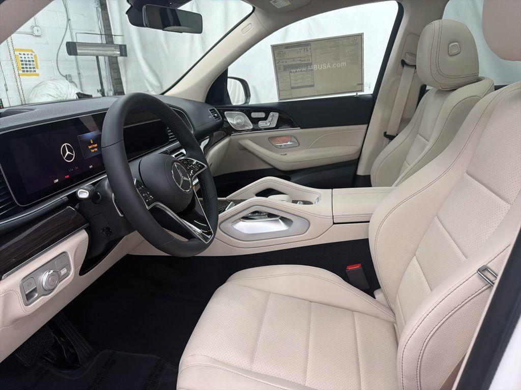 new 2026 Mercedes-Benz GLS 450 car, priced at $93,620