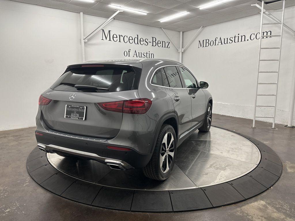 new 2025 Mercedes-Benz GLA 250 car, priced at $49,320