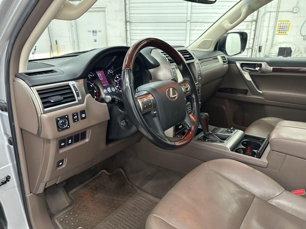 used 2016 Lexus GX 460 car, priced at $22,900