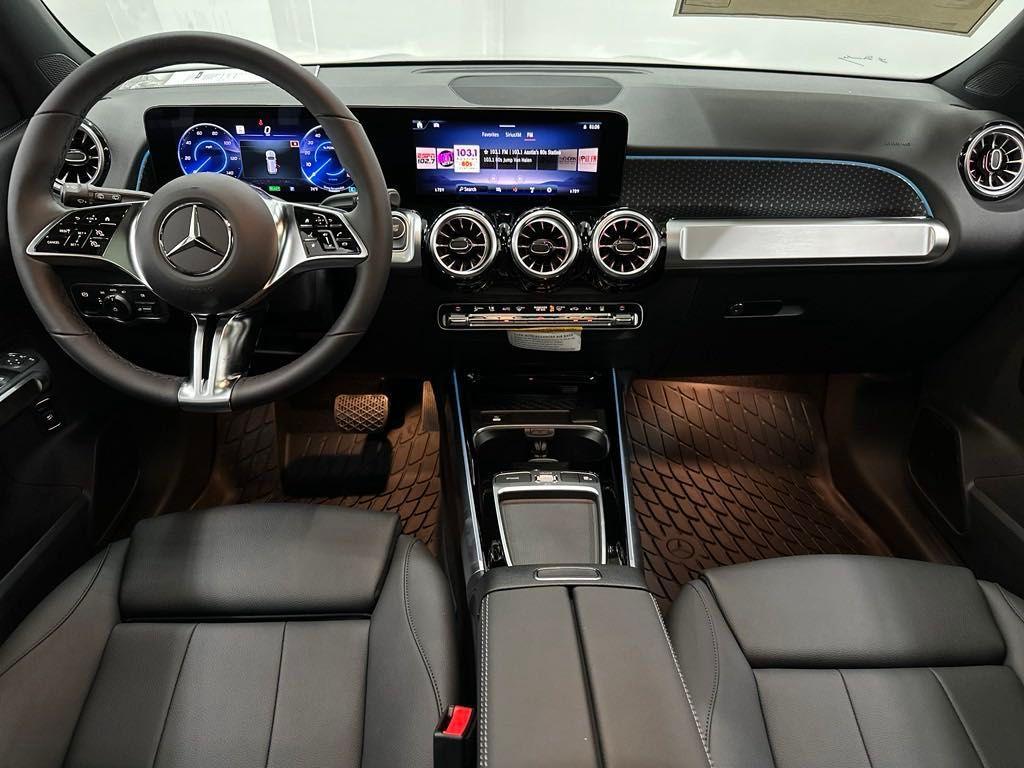 new 2024 Mercedes-Benz EQB 300 car, priced at $62,445