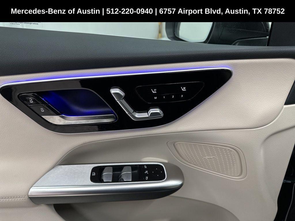 new 2025 Mercedes-Benz GLC 300 car, priced at $54,460