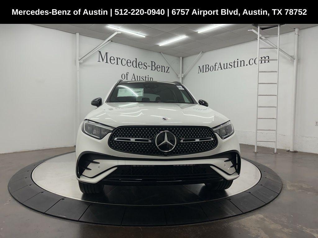 new 2025 Mercedes-Benz GLC 300 car, priced at $61,610