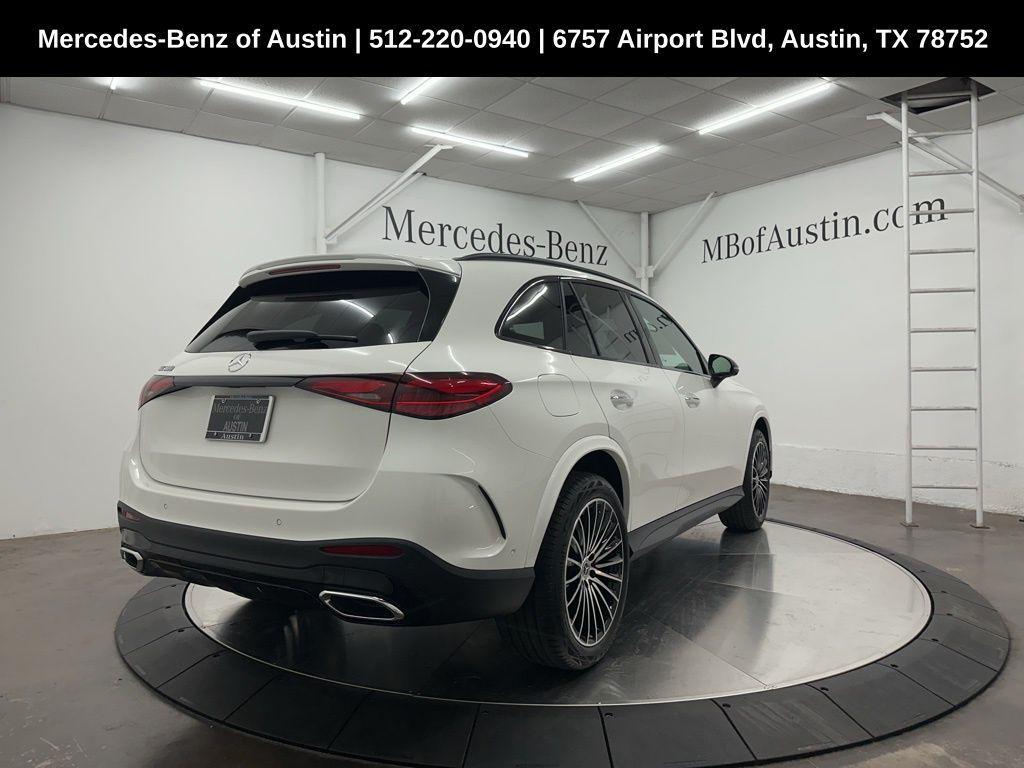 new 2025 Mercedes-Benz GLC 300 car, priced at $61,610