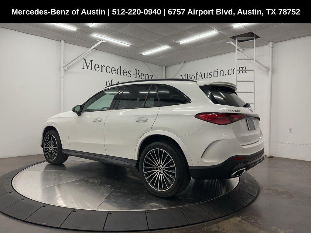 new 2025 Mercedes-Benz GLC 300 car, priced at $61,610
