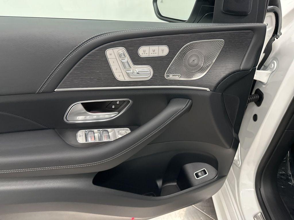 new 2026 Mercedes-Benz GLE 450 car, priced at $80,760