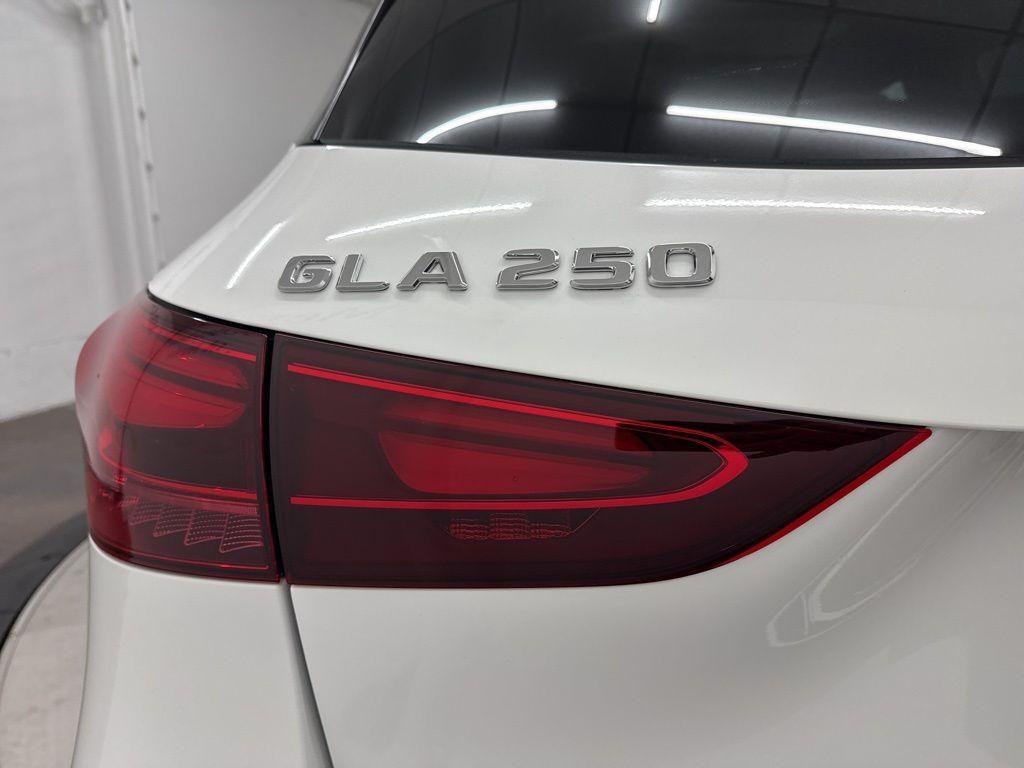new 2026 Mercedes-Benz GLA 250 car, priced at $48,350