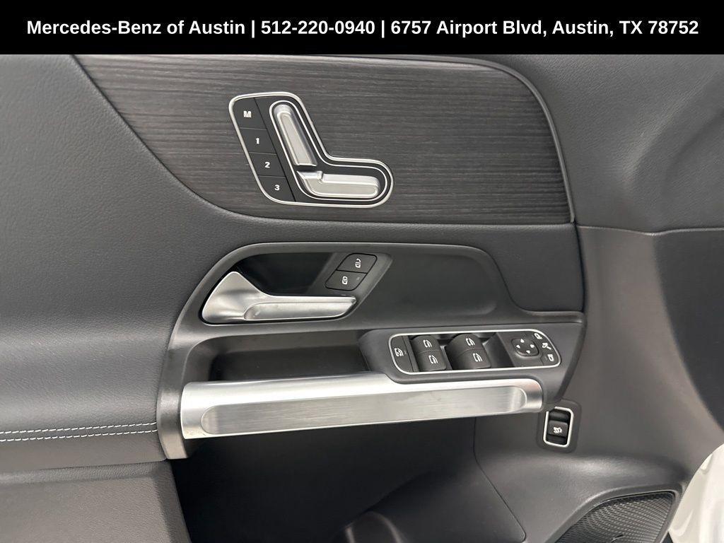 new 2025 Mercedes-Benz EQB 250 car, priced at $57,600