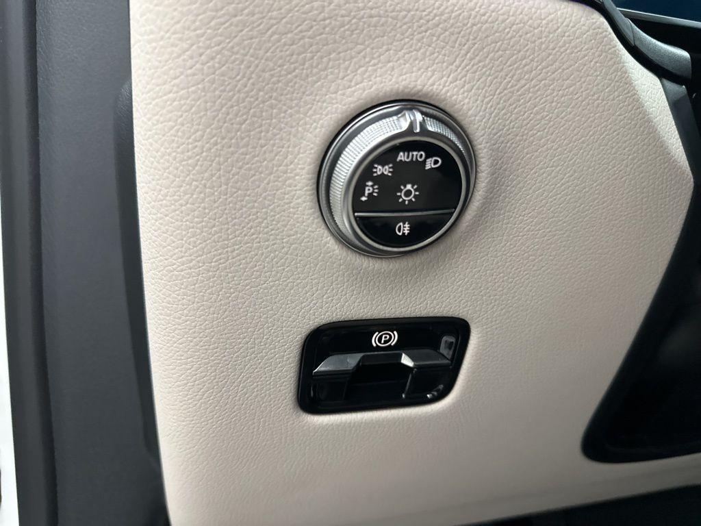 new 2026 Mercedes-Benz GLC 300 car, priced at $56,035