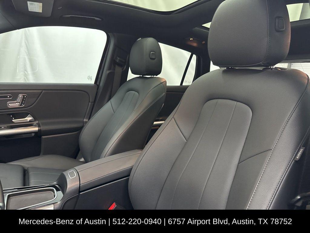used 2025 Mercedes-Benz GLA 250 car, priced at $39,900