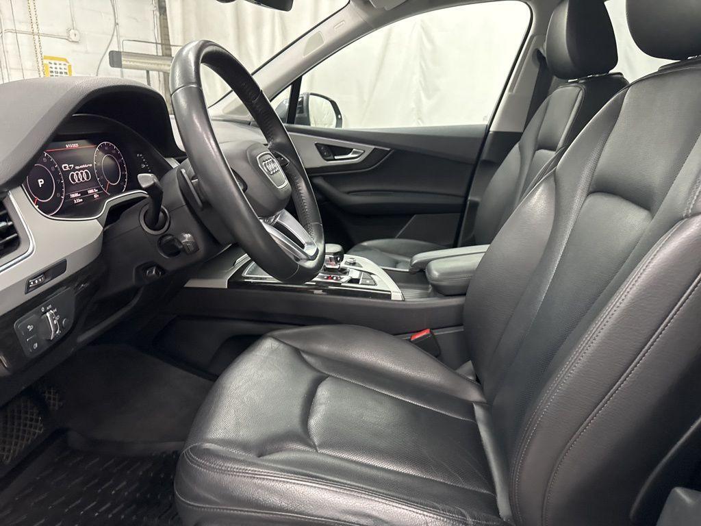 used 2019 Audi Q7 car, priced at $19,500