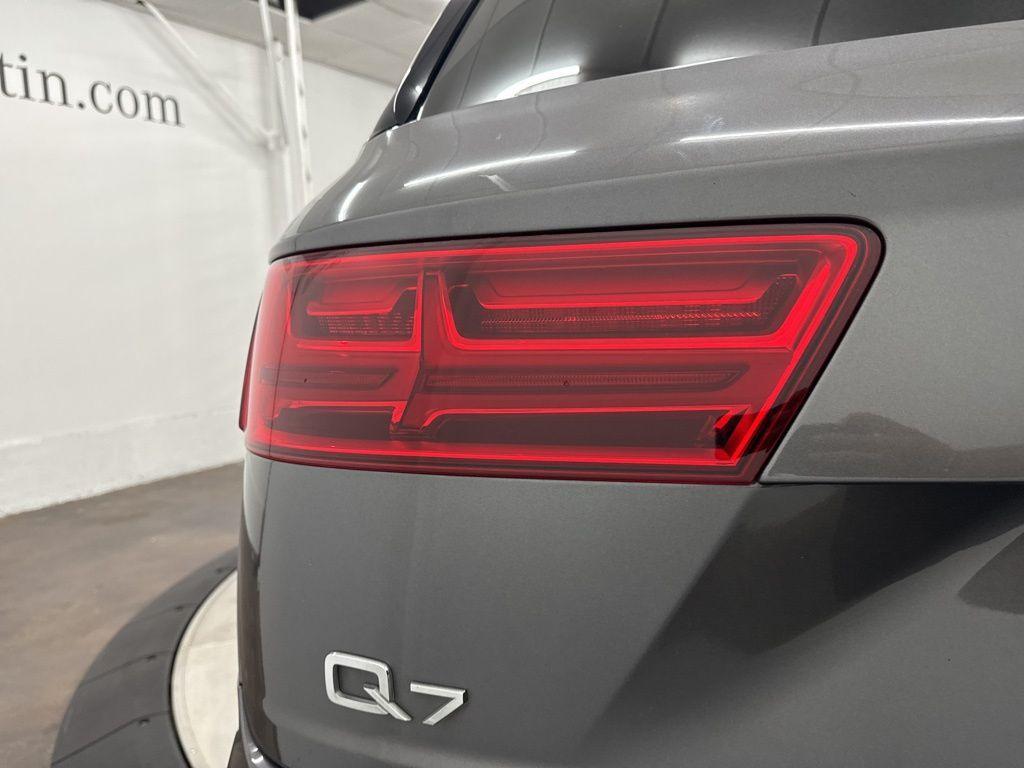 used 2019 Audi Q7 car, priced at $19,500
