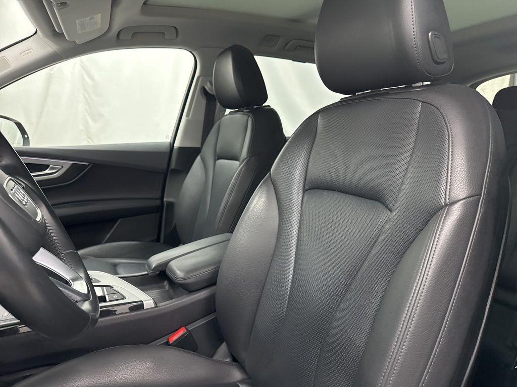 used 2019 Audi Q7 car, priced at $19,500