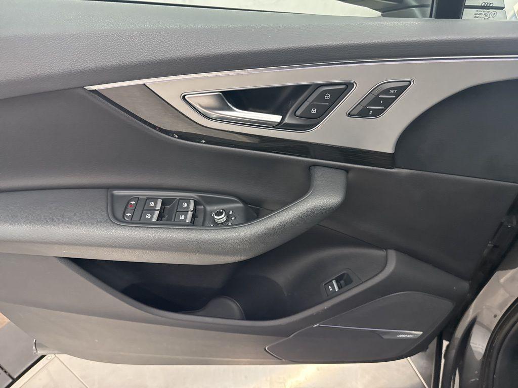 used 2019 Audi Q7 car, priced at $19,500