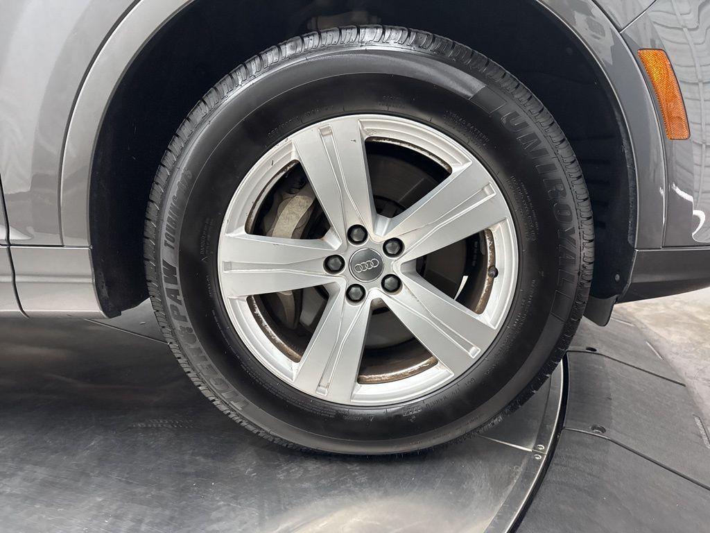 used 2019 Audi Q7 car, priced at $19,500