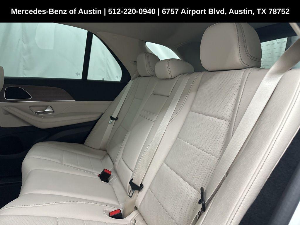 new 2025 Mercedes-Benz GLE 450e car, priced at $76,710