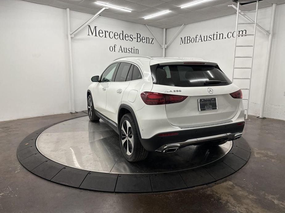 new 2025 Mercedes-Benz GLA 250 car, priced at $48,570