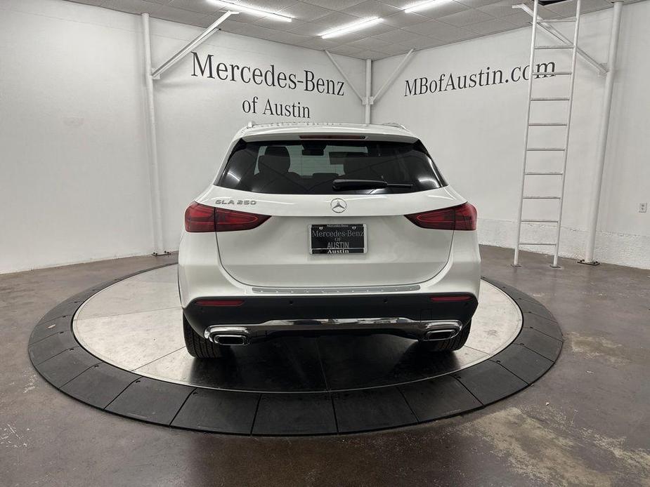 new 2025 Mercedes-Benz GLA 250 car, priced at $48,570