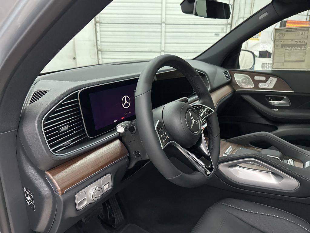 new 2026 Mercedes-Benz GLE 580 car, priced at $95,395
