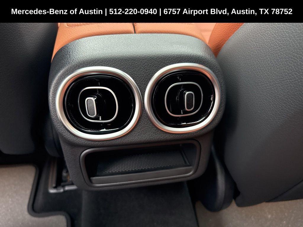 new 2025 Mercedes-Benz GLC 300 car, priced at $54,760