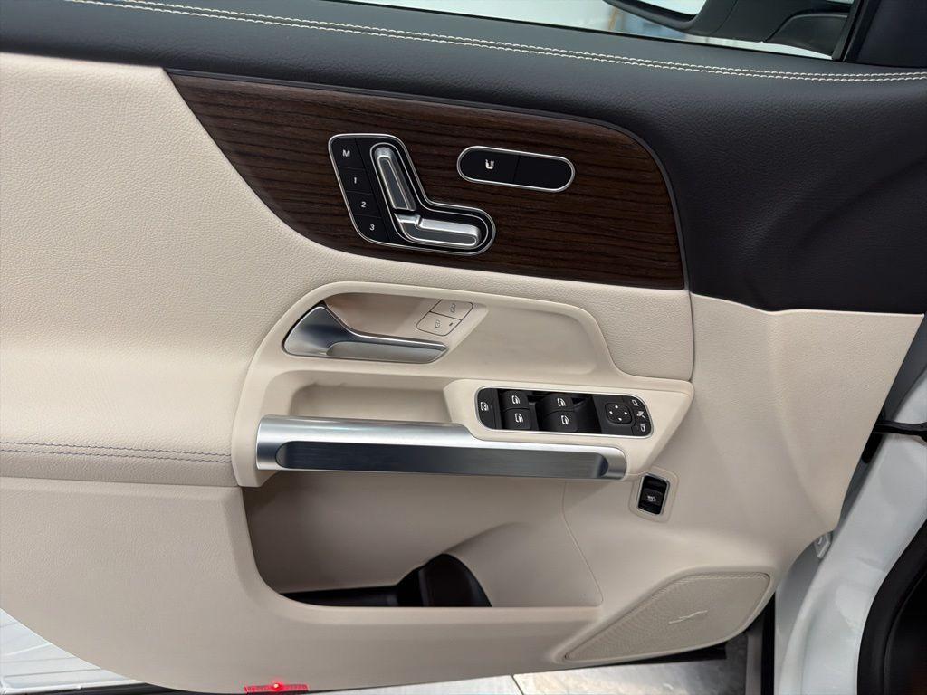 new 2026 Mercedes-Benz GLB 250 car, priced at $50,175