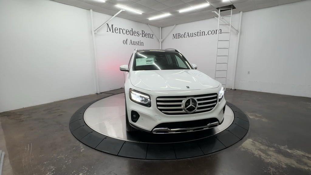 new 2025 Mercedes-Benz GLB 250 car, priced at $53,120